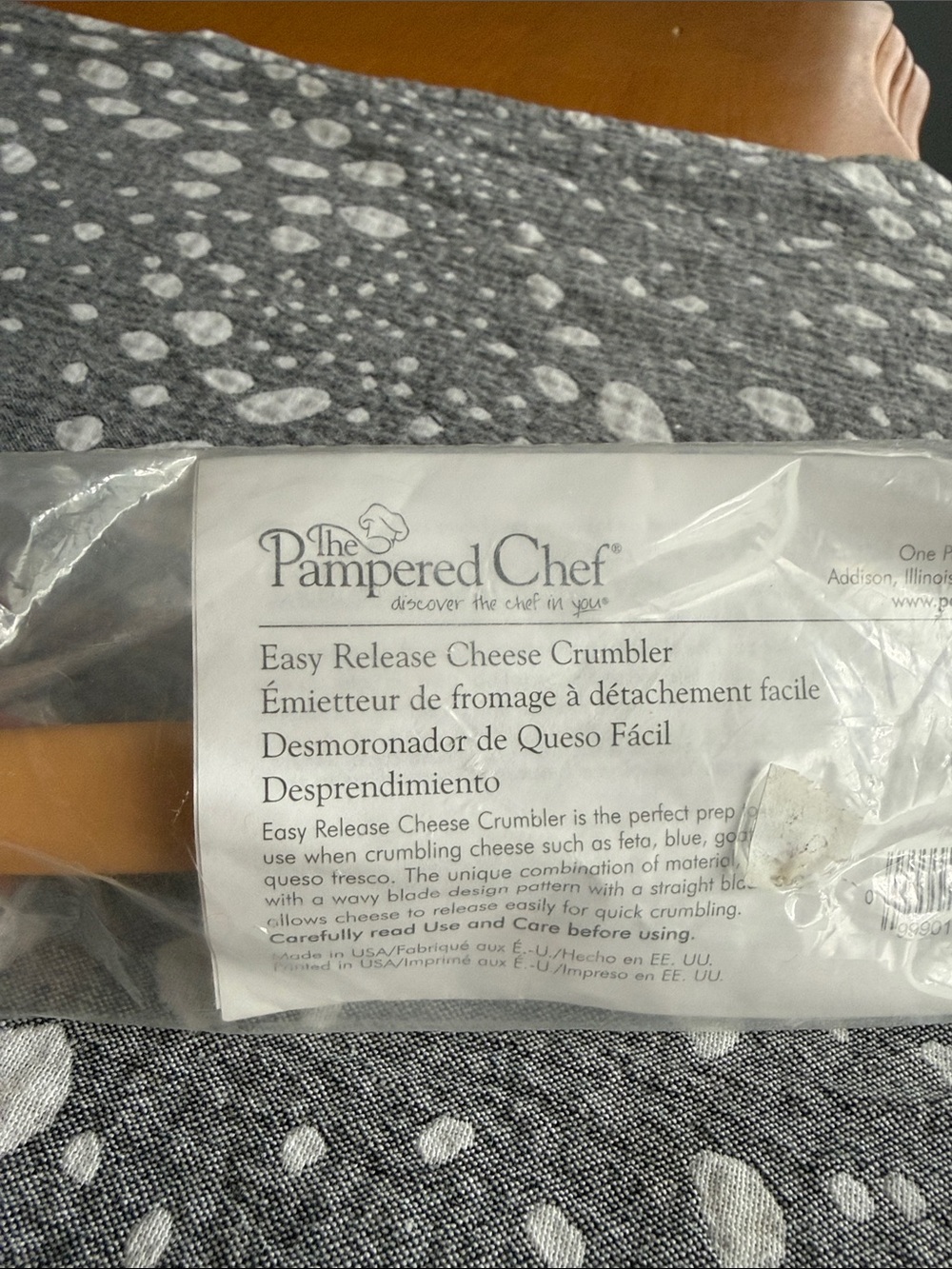 The Pampered Chef Cheese Crumb Tool